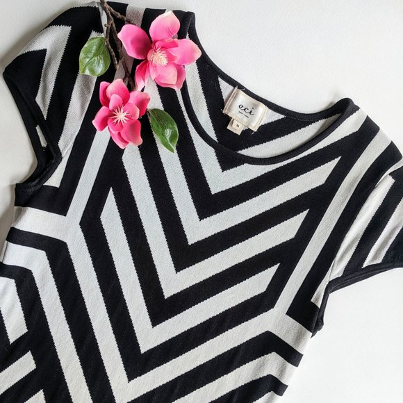 ECI Black White Geometric Knit Short Sleeve Dress - Picture 3 of 7